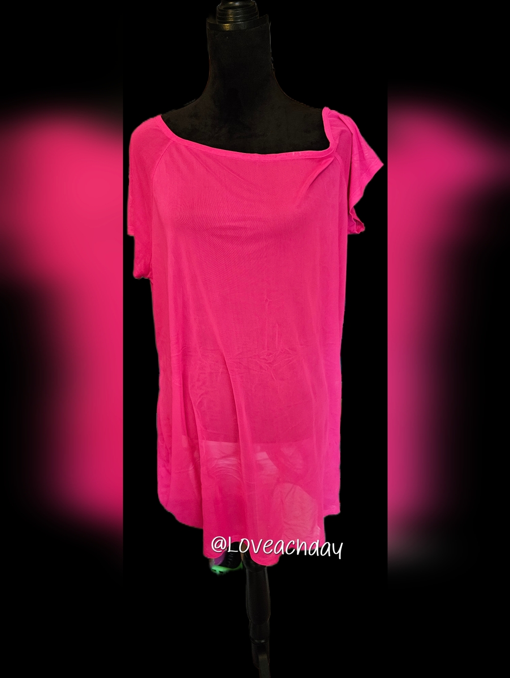 Torrid✨️Women’s Hot Pink Short Sleeve Swimsuit Coverup